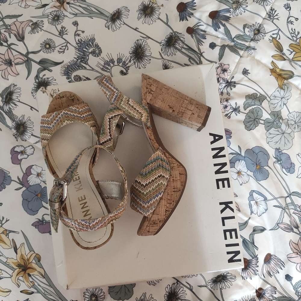 Anne Klein Zigzag Pattern Cork Platform Sandals - image 3